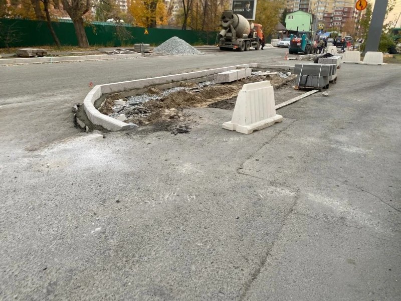 Бетон под бордюры в Луганске